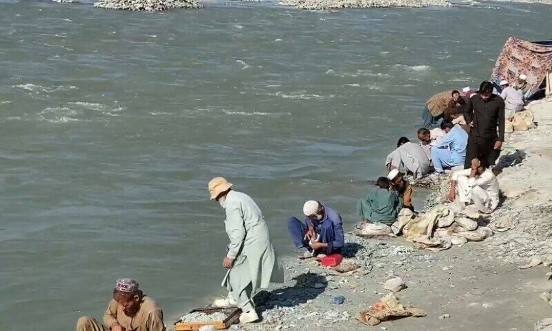 stone-search-swat-river